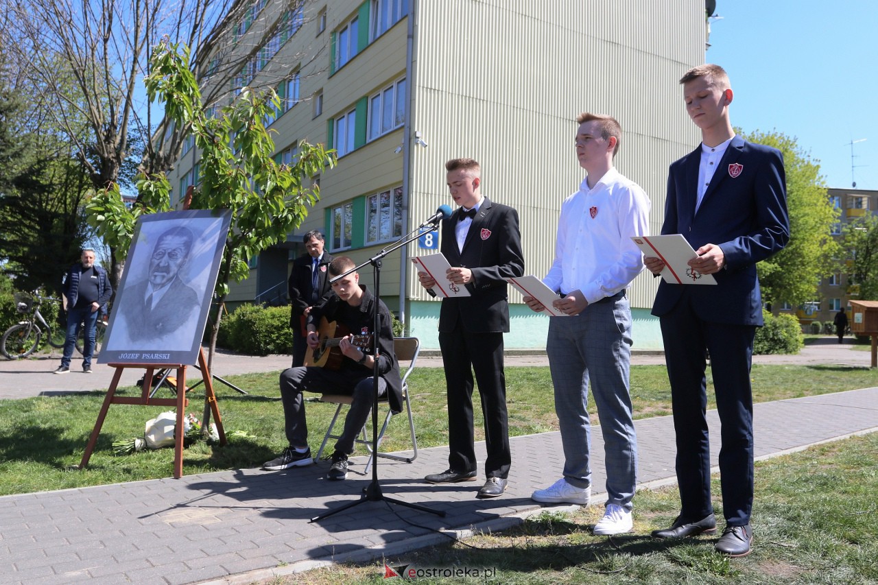 Uroczyste odsłonięcie tablicy upamiętniającej doktora Józefa Psarskiego [10.05.2023] - zdjęcie #17 - eOstroleka.pl