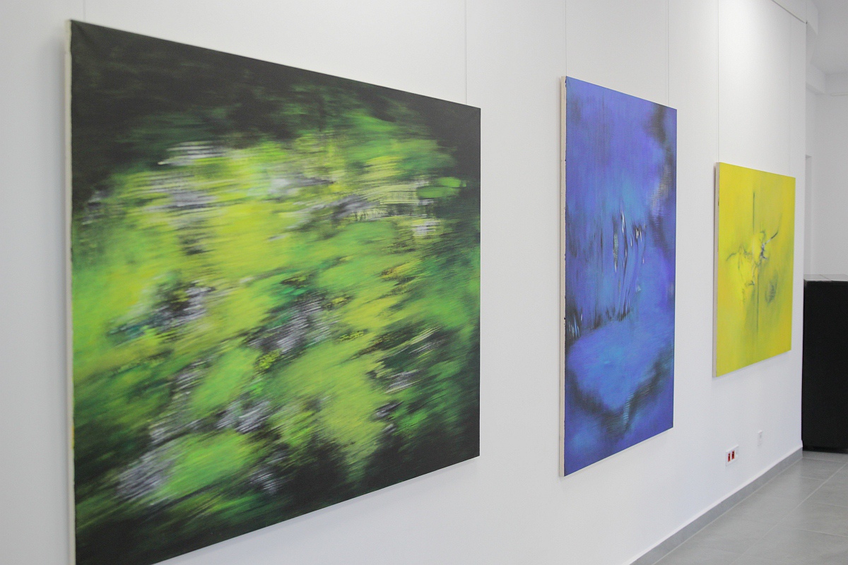 Wernisaż wystawy Raz, Dwa, Trzy w Galerii Ostrołęka [11.05.2023] - zdjęcie #46 - eOstroleka.pl