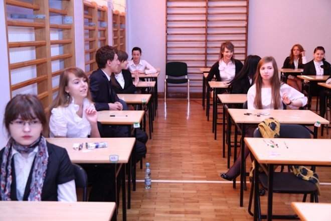 Matura polski I lo (04-05.2011) - zdjęcie #34 - eOstroleka.pl