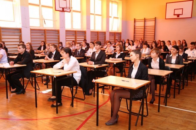 Matura polski I lo (04-05.2011) - zdjęcie #11 - eOstroleka.pl