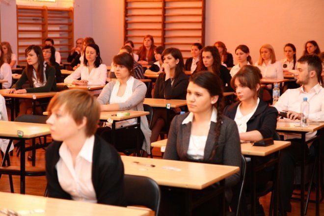 Matura polski I lo (04-05.2011) - zdjęcie #9 - eOstroleka.pl