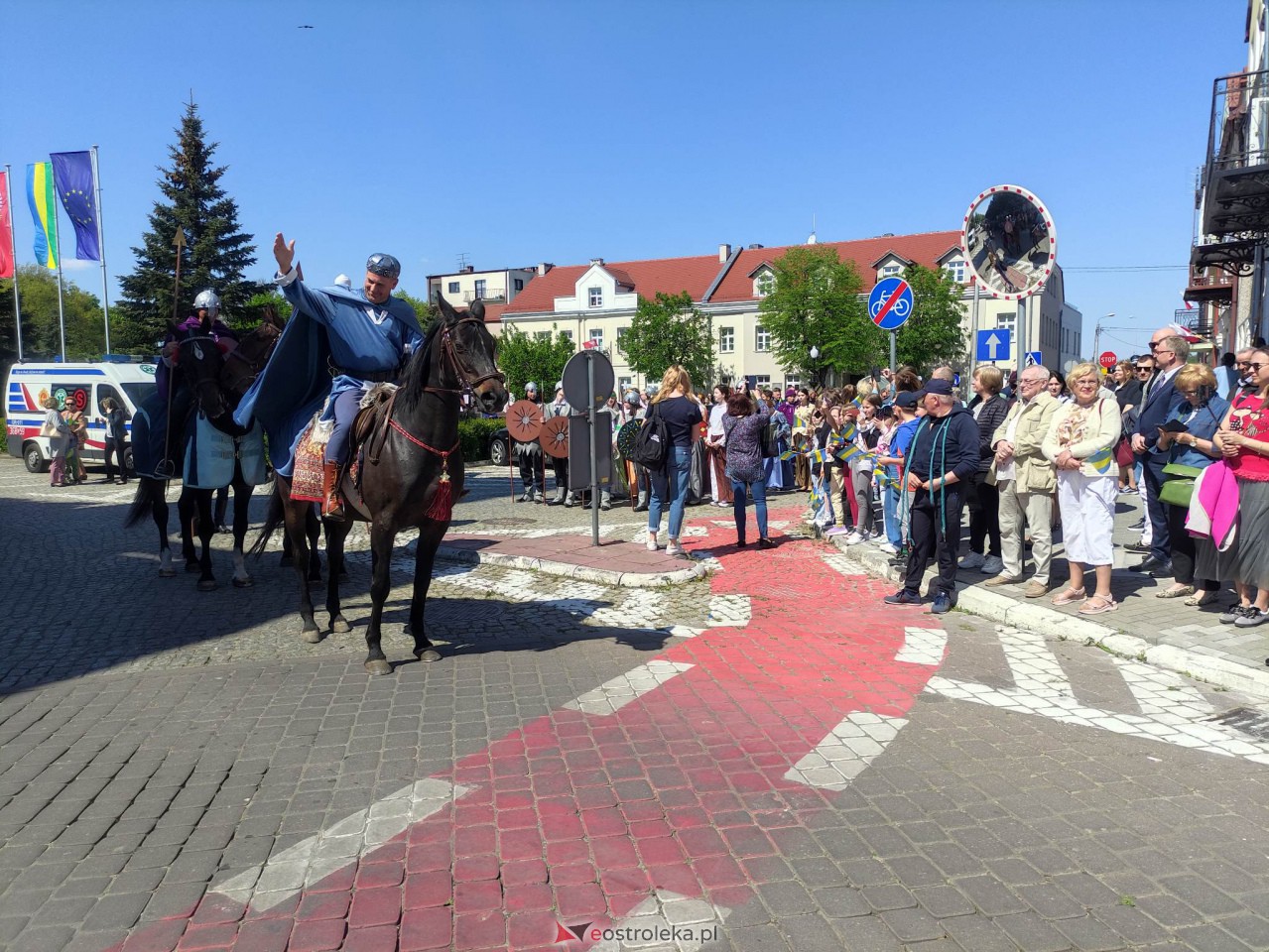 Parada historyczna z okazji 650-lecia miasta [12.05.2023] - zdjęcie #327 - eOstroleka.pl