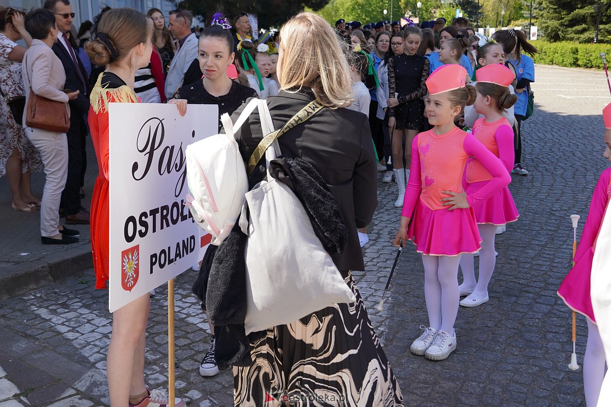 Parada historyczna z okazji 650-lecia miasta [12.05.2023] - zdjęcie #67 - eOstroleka.pl