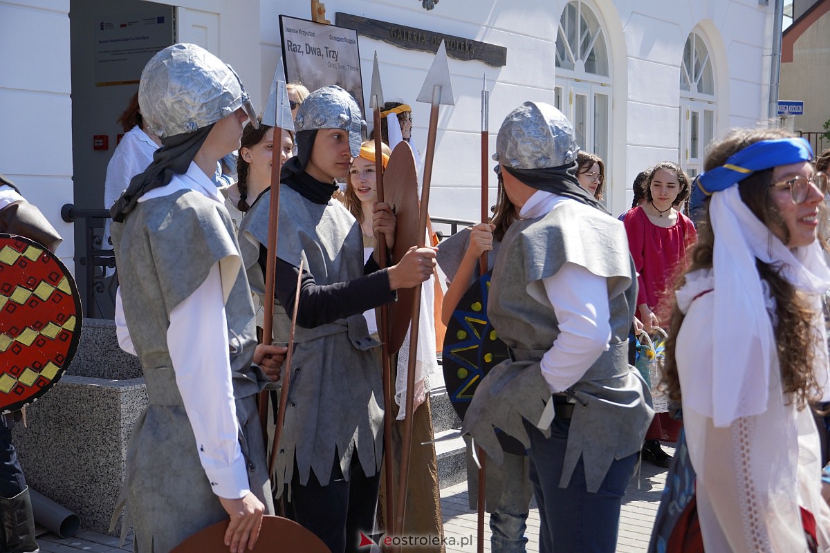 Parada historyczna z okazji 650-lecia miasta [12.05.2023] - zdjęcie #241 - eOstroleka.pl