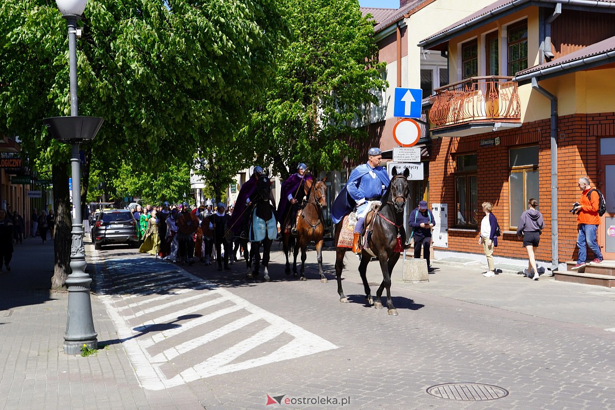 Parada historyczna z okazji 650-lecia miasta [12.05.2023] - zdjęcie #256 - eOstroleka.pl