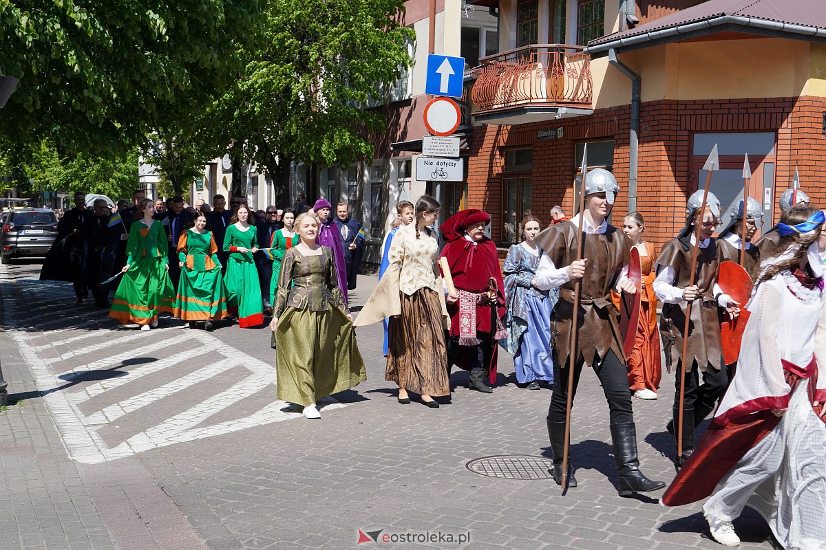 Parada historyczna z okazji 650-lecia miasta [12.05.2023] - zdjęcie #236 - eOstroleka.pl
