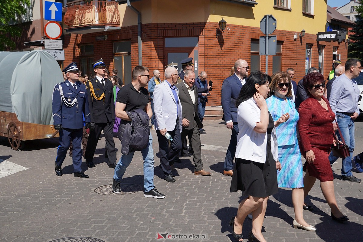Parada historyczna z okazji 650-lecia miasta [12.05.2023] - zdjęcie #194 - eOstroleka.pl