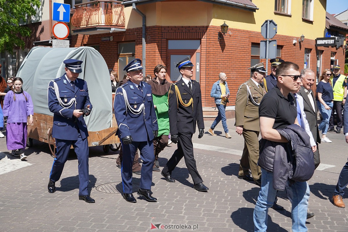 Parada historyczna z okazji 650-lecia miasta [12.05.2023] - zdjęcie #190 - eOstroleka.pl