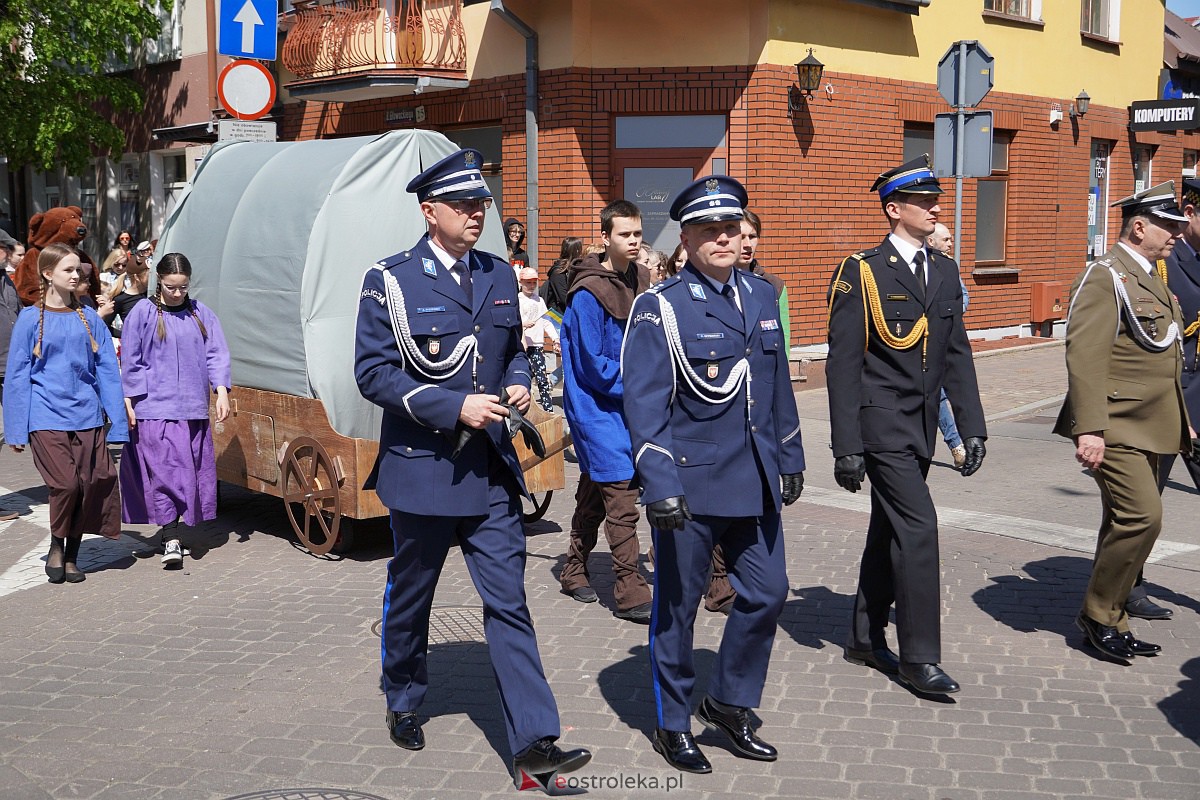 Parada historyczna z okazji 650-lecia miasta [12.05.2023] - zdjęcie #188 - eOstroleka.pl