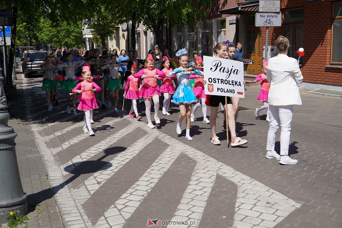 Parada historyczna z okazji 650-lecia miasta [12.05.2023] - zdjęcie #101 - eOstroleka.pl