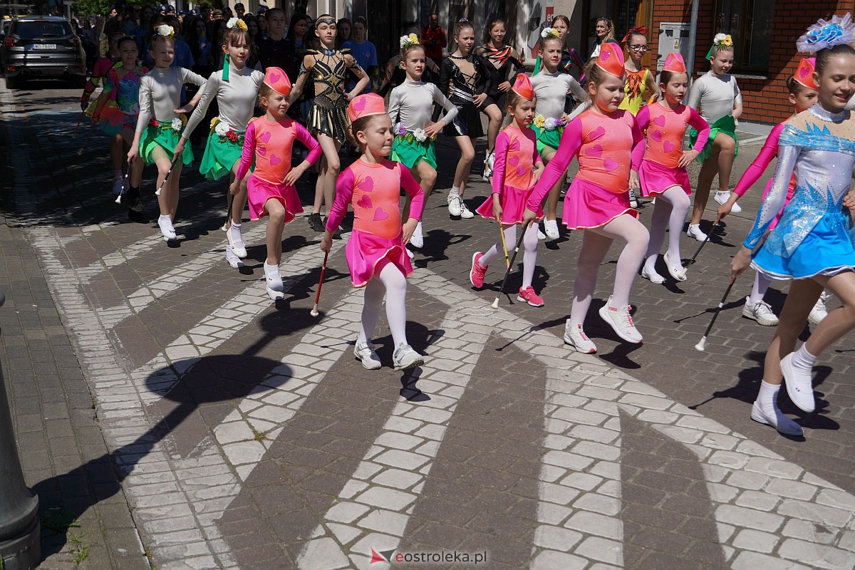 Parada historyczna z okazji 650-lecia miasta [12.05.2023] - zdjęcie #81 - eOstroleka.pl