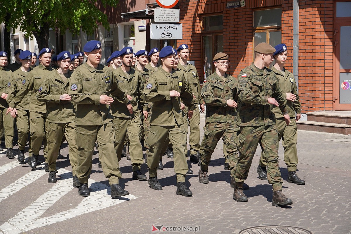 Parada historyczna z okazji 650-lecia miasta [12.05.2023] - zdjęcie #47 - eOstroleka.pl
