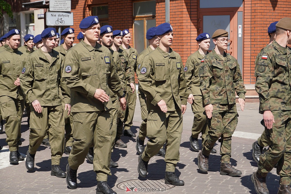 Parada historyczna z okazji 650-lecia miasta [12.05.2023] - zdjęcie #45 - eOstroleka.pl