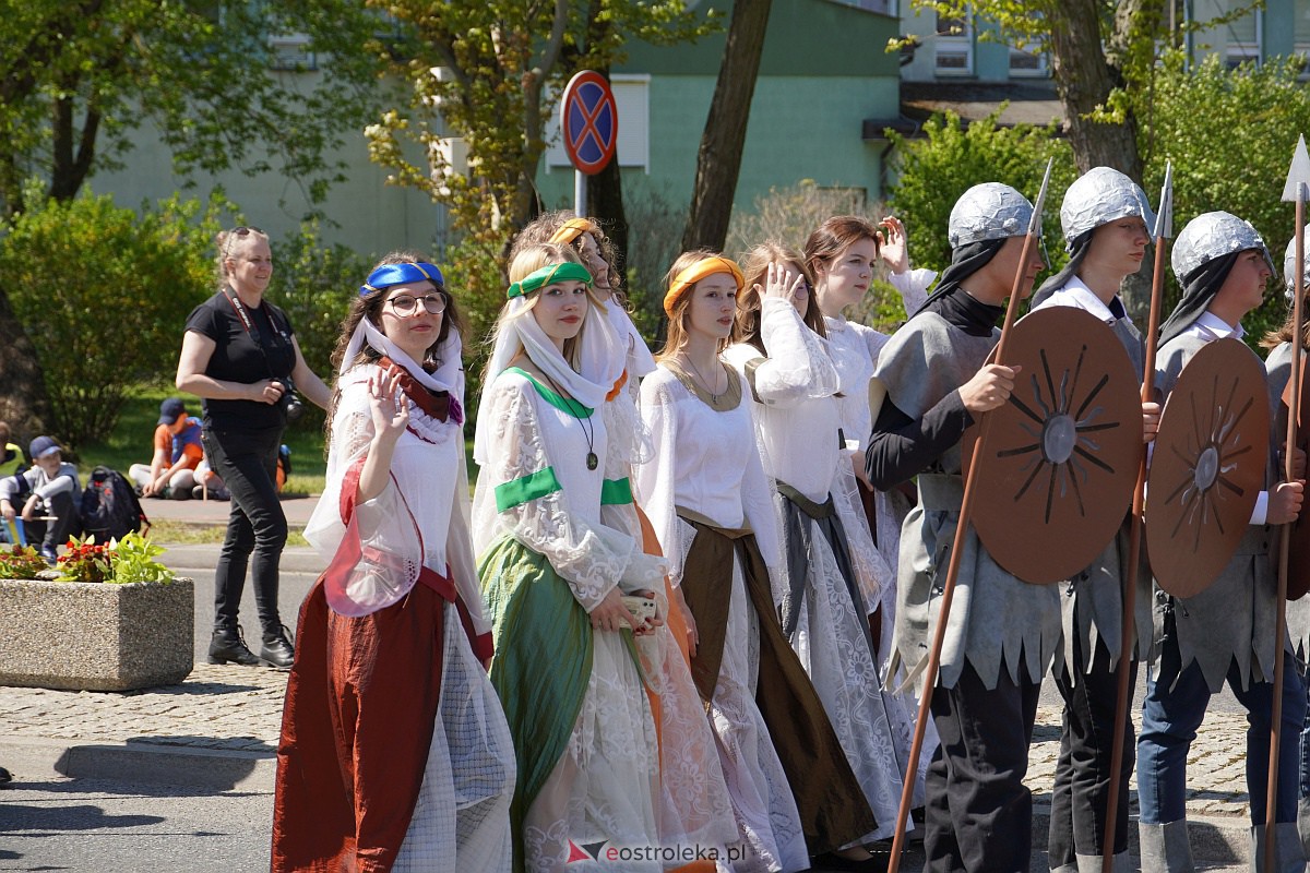 Parada historyczna z okazji 650-lecia miasta [12.05.2023] - zdjęcie #145 - eOstroleka.pl