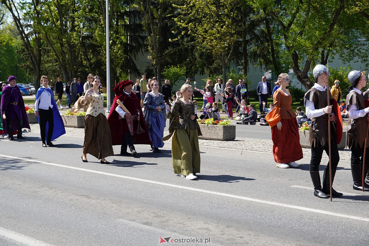Parada historyczna z okazji 650-lecia miasta [12.05.2023] - zdjęcie #141 - eOstroleka.pl
