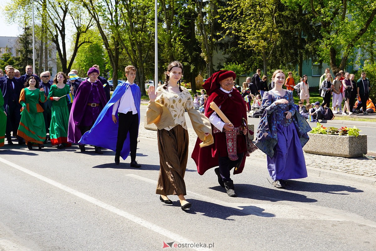 Parada historyczna z okazji 650-lecia miasta [12.05.2023] - zdjęcie #135 - eOstroleka.pl