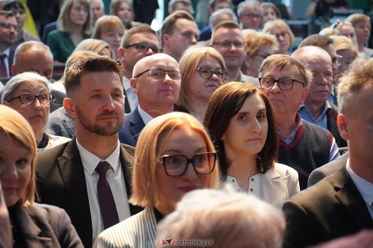 Uroczysta sesja Rady Miasta z okazji 650-lecia Ostrołęki [12.05.2023] - zdjęcie #9 - eOstroleka.pl
