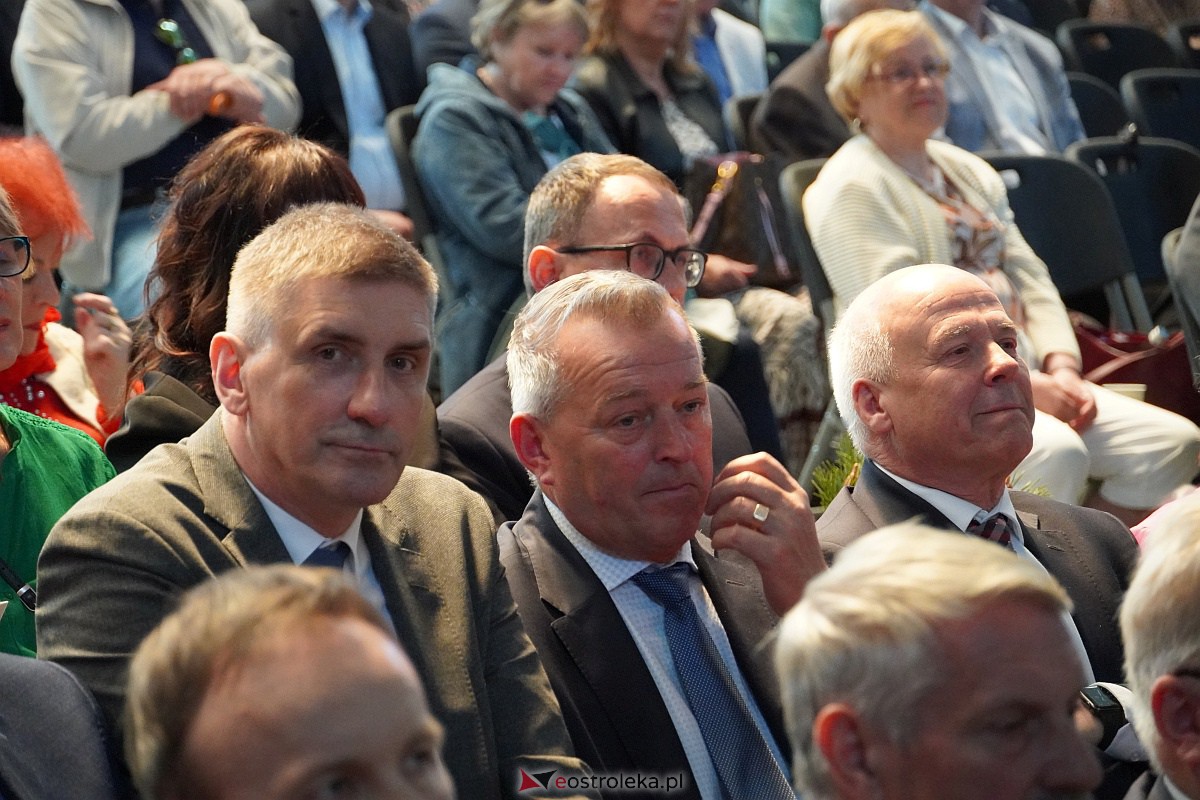 Uroczysta sesja Rady Miasta z okazji 650-lecia Ostrołęki [12.05.2023] - zdjęcie #13 - eOstroleka.pl
