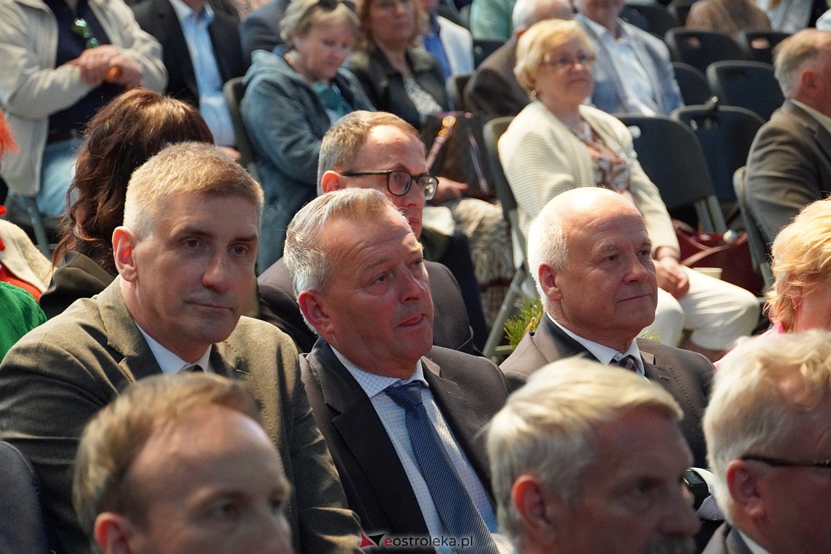 Uroczysta sesja Rady Miasta z okazji 650-lecia Ostrołęki [12.05.2023] - zdjęcie #14 - eOstroleka.pl