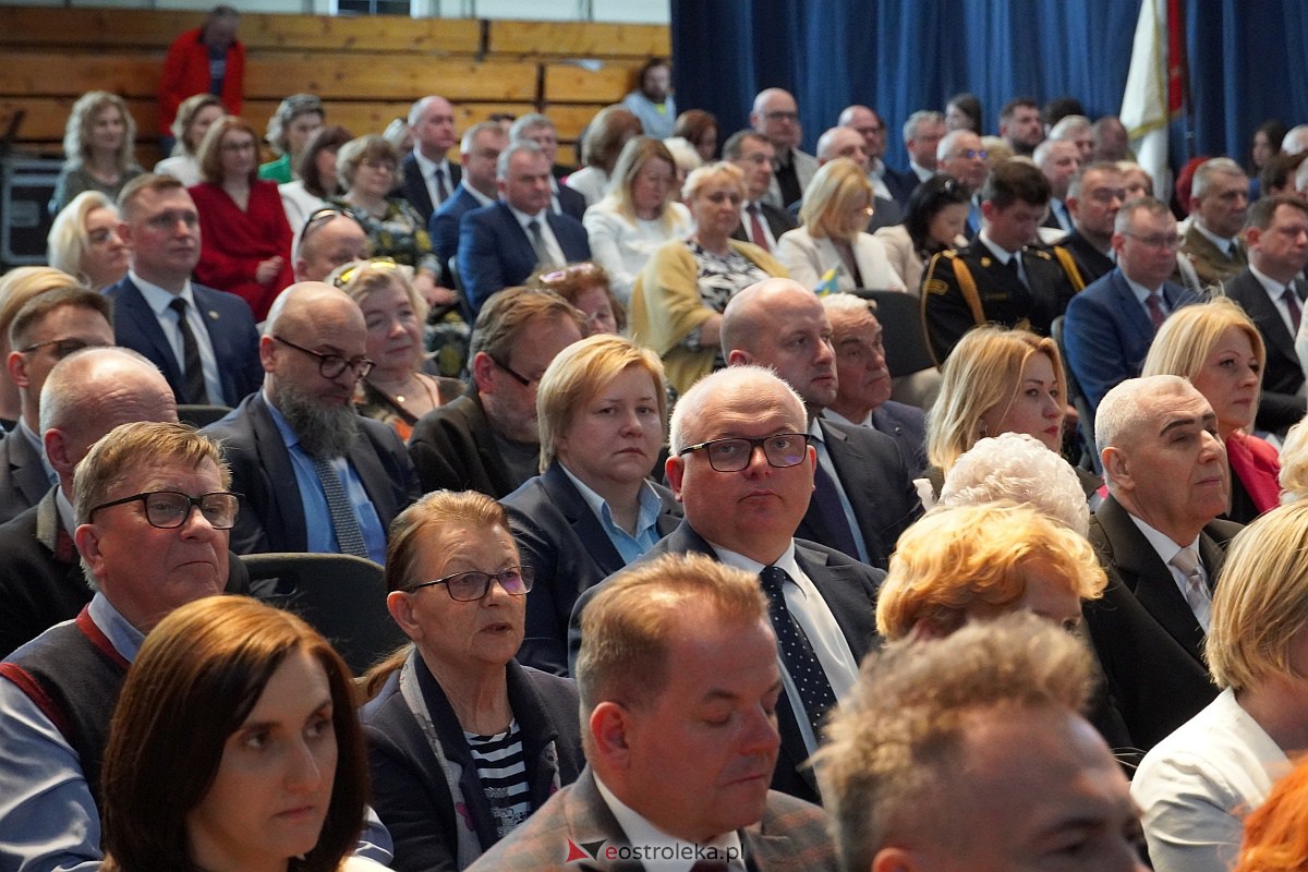 Uroczysta sesja Rady Miasta z okazji 650-lecia Ostrołęki [12.05.2023] - zdjęcie #25 - eOstroleka.pl