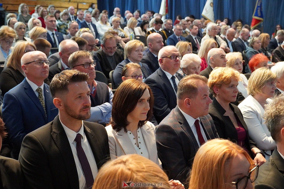Uroczysta sesja Rady Miasta z okazji 650-lecia Ostrołęki [12.05.2023] - zdjęcie #29 - eOstroleka.pl