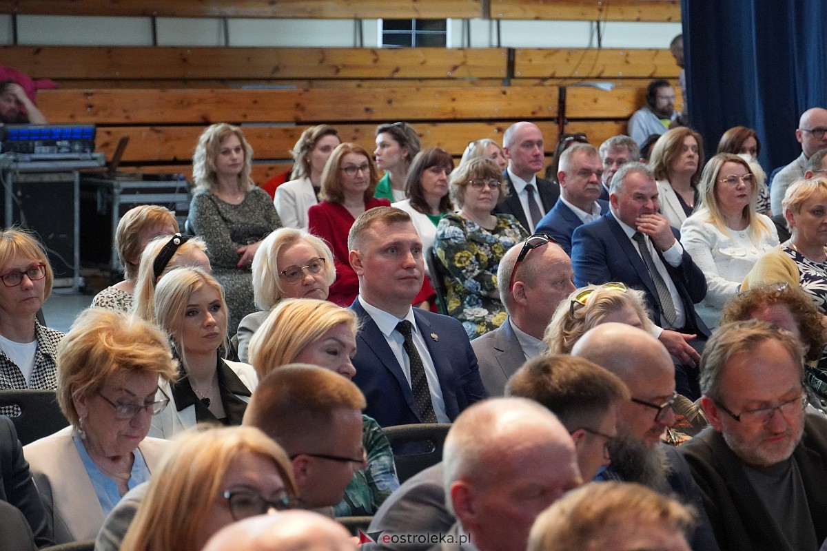 Uroczysta sesja Rady Miasta z okazji 650-lecia Ostrołęki [12.05.2023] - zdjęcie #31 - eOstroleka.pl