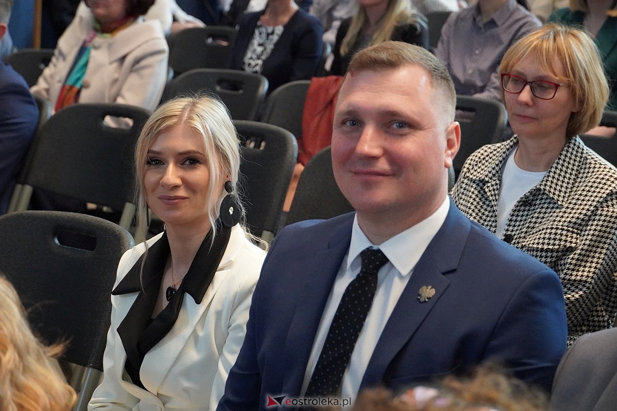 Uroczysta sesja Rady Miasta z okazji 650-lecia Ostrołęki [12.05.2023] - zdjęcie #83 - eOstroleka.pl