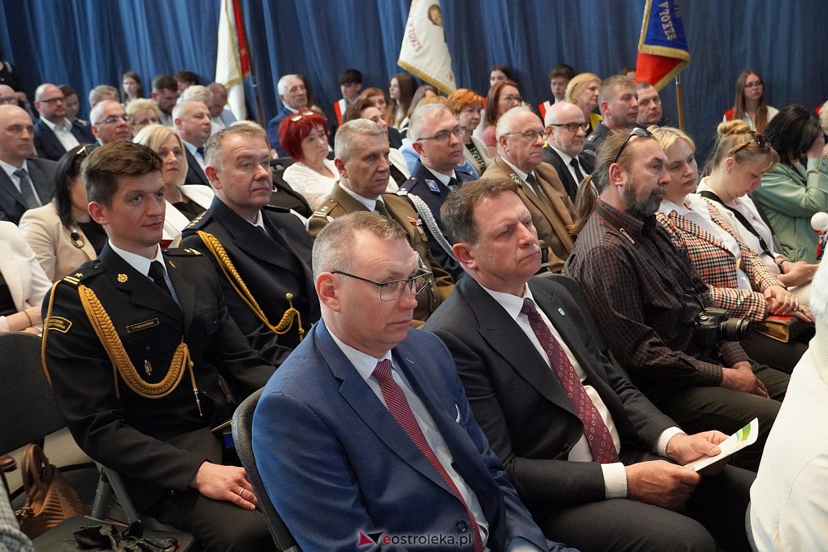 Uroczysta sesja Rady Miasta z okazji 650-lecia Ostrołęki [12.05.2023] - zdjęcie #42 - eOstroleka.pl