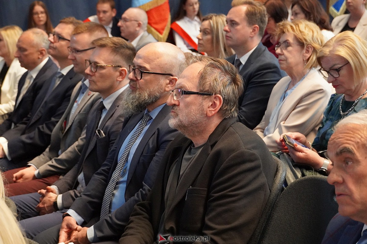 Uroczysta sesja Rady Miasta z okazji 650-lecia Ostrołęki [12.05.2023] - zdjęcie #45 - eOstroleka.pl