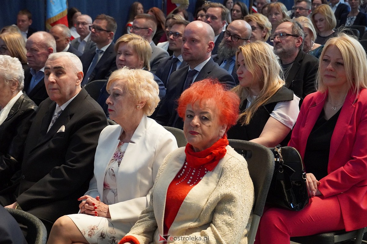 Uroczysta sesja Rady Miasta z okazji 650-lecia Ostrołęki [12.05.2023] - zdjęcie #53 - eOstroleka.pl