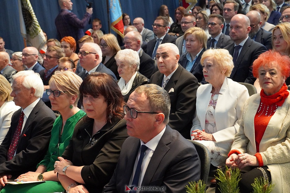 Uroczysta sesja Rady Miasta z okazji 650-lecia Ostrołęki [12.05.2023] - zdjęcie #55 - eOstroleka.pl