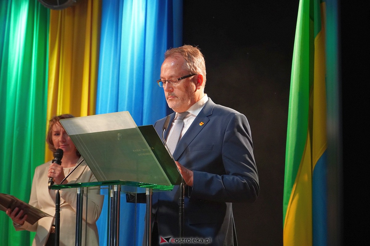 Uroczysta sesja Rady Miasta z okazji 650-lecia Ostrołęki [12.05.2023] - zdjęcie #55 - eOstroleka.pl