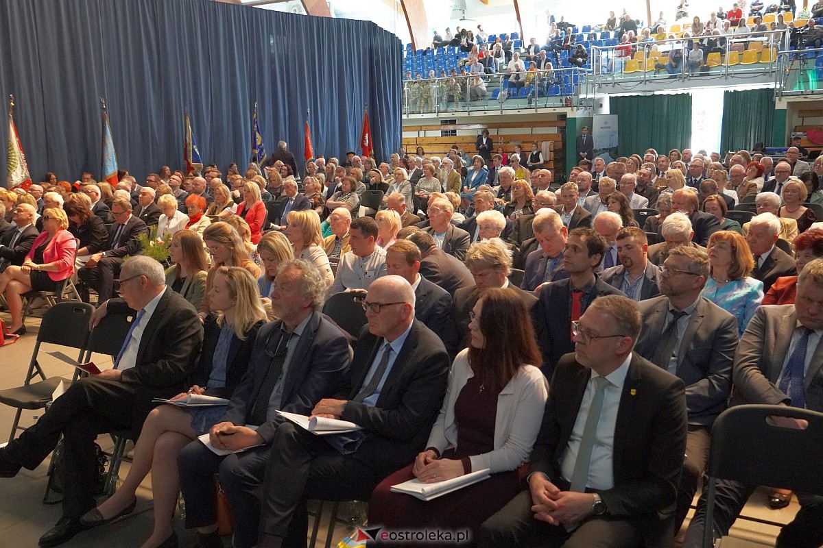 Uroczysta sesja Rady Miasta z okazji 650-lecia Ostrołęki [12.05.2023] - zdjęcie #51 - eOstroleka.pl