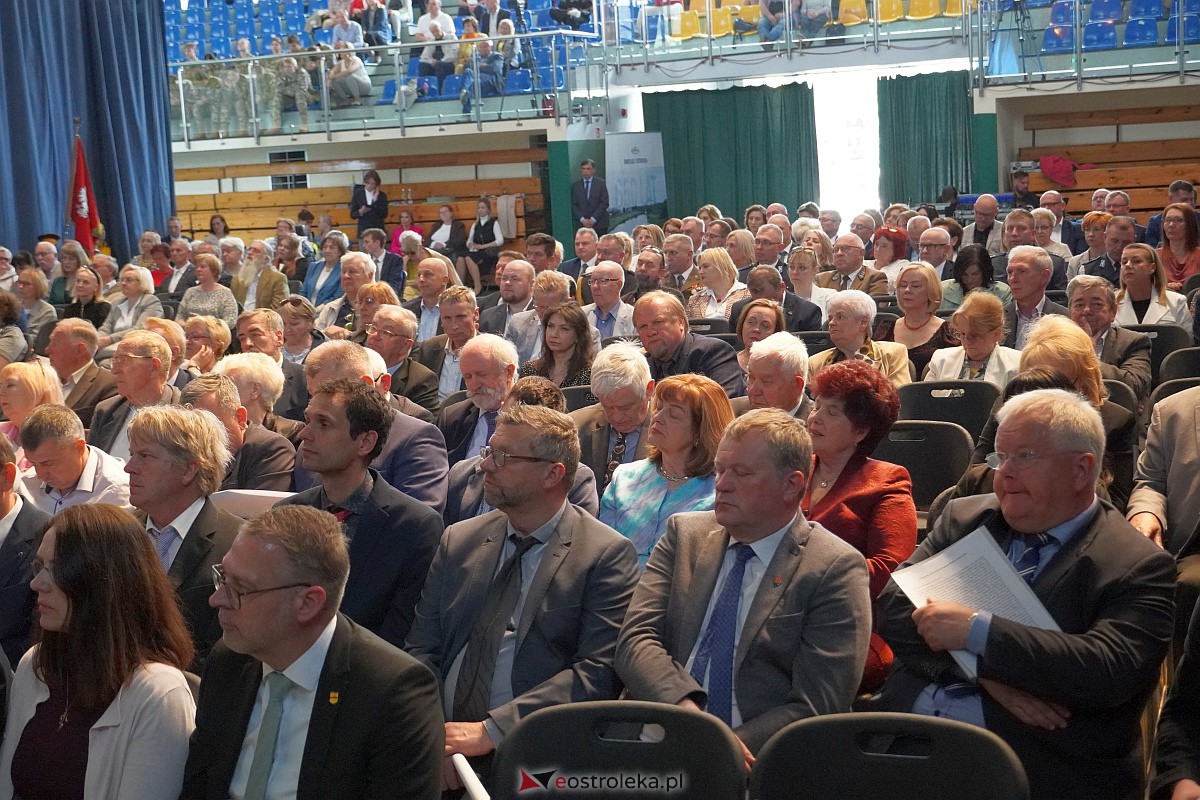 Uroczysta sesja Rady Miasta z okazji 650-lecia Ostrołęki [12.05.2023] - zdjęcie #48 - eOstroleka.pl