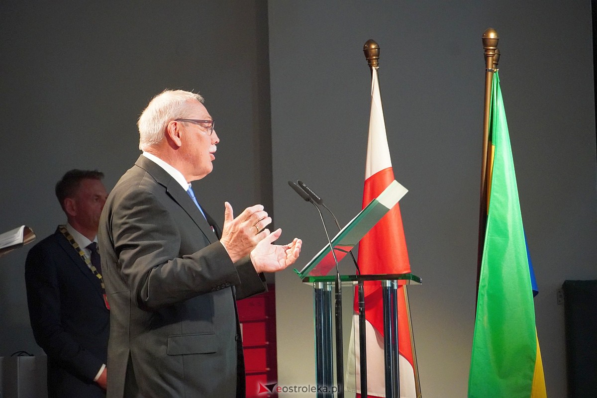 Uroczysta sesja Rady Miasta z okazji 650-lecia Ostrołęki [12.05.2023] - zdjęcie #45 - eOstroleka.pl