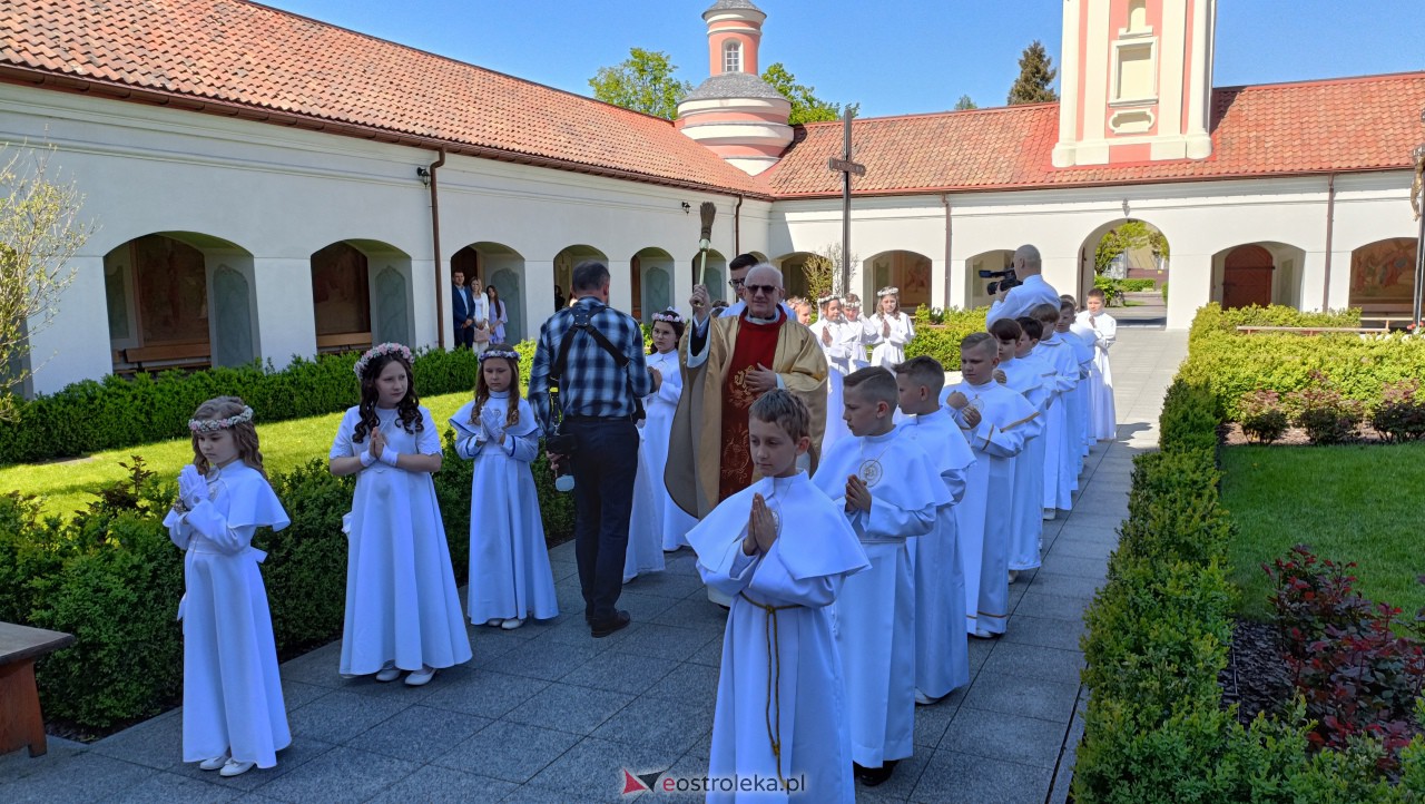 Pierwsza Komunia Święta W Kościele Pw św Antoniego W Ostrołęce 13052023 Zdjęcie 33 9548