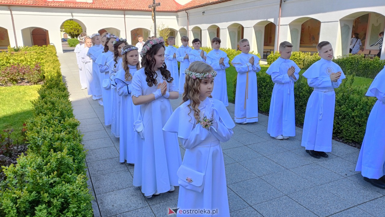 Pierwsza Komunia Święta w kościele pw. św. Antoniego w Ostrołęce [13.05.2023] - zdjęcie #4 - eOstroleka.pl