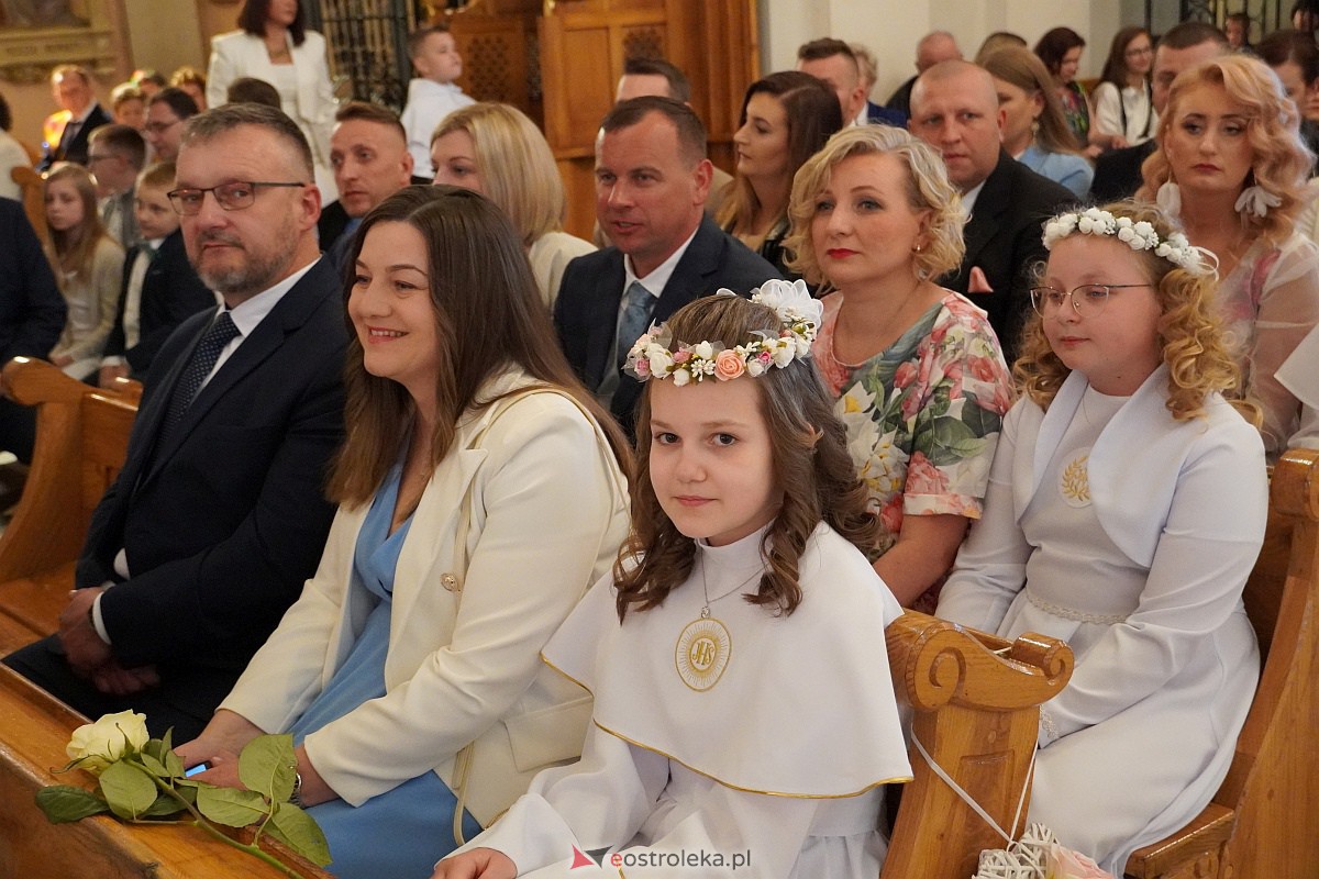 Pierwsza Komunia Święta w kościele pw. Nawiedzenia NMP w Ostrołęce (Fara) [13.05.2023] - zdjęcie #7 - eOstroleka.pl