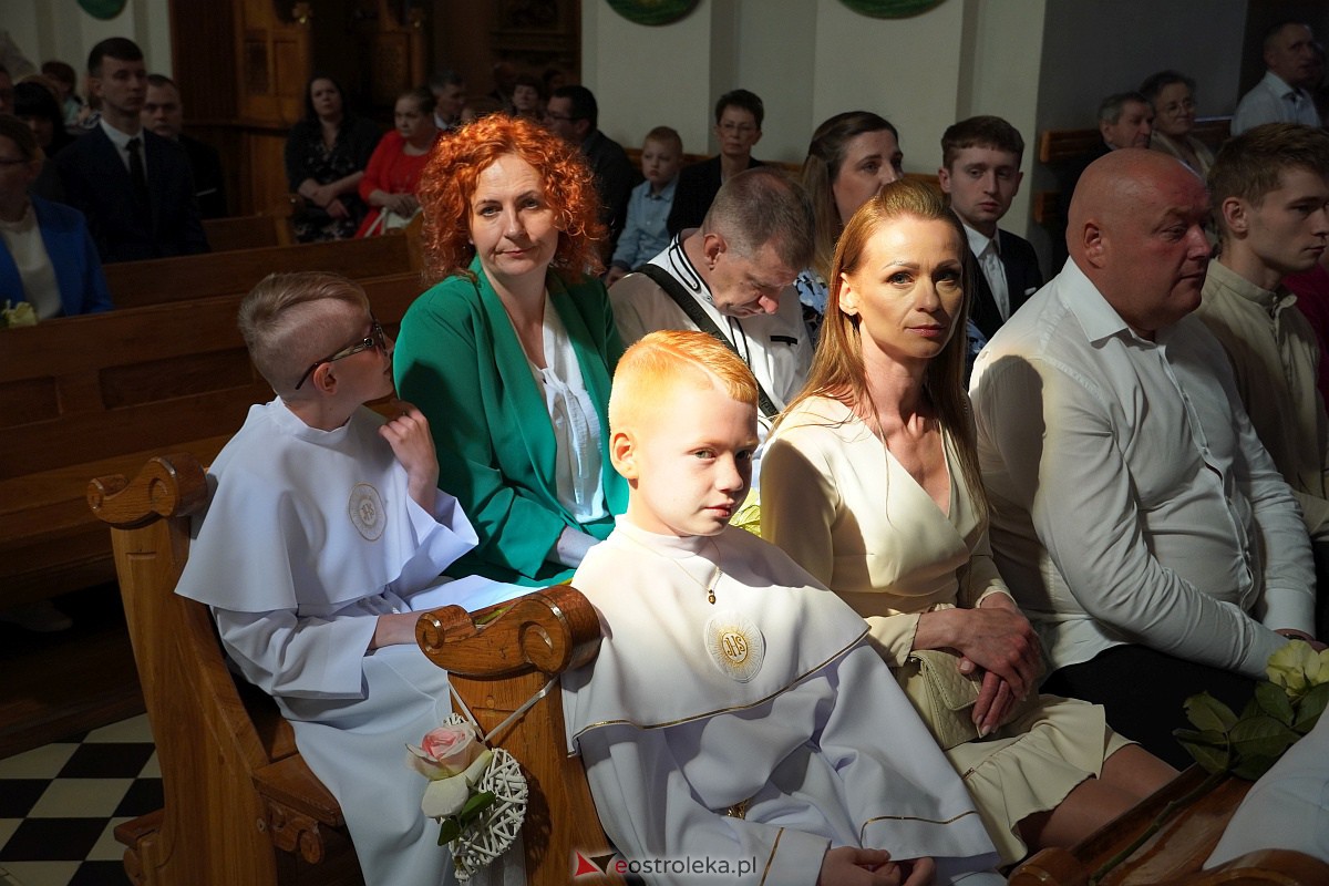 Pierwsza Komunia Święta w kościele pw. Nawiedzenia NMP w Ostrołęce (Fara) [13.05.2023] - zdjęcie #13 - eOstroleka.pl