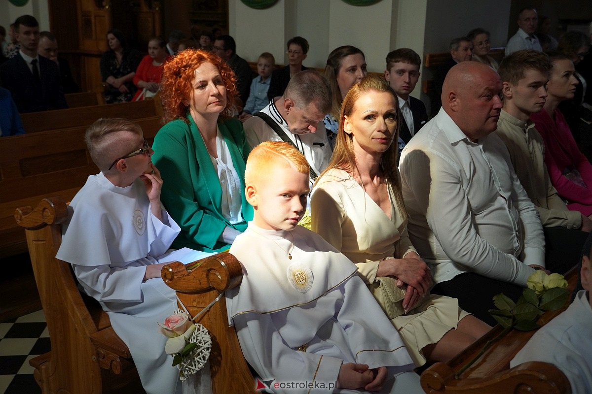 Pierwsza Komunia Święta w kościele pw. Nawiedzenia NMP w Ostrołęce (Fara) [13.05.2023] - zdjęcie #14 - eOstroleka.pl