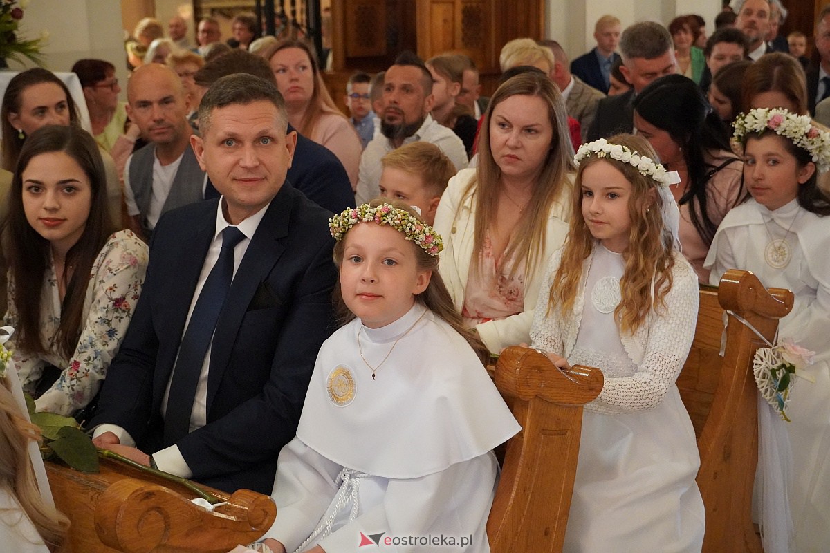 Pierwsza Komunia Święta w kościele pw. Nawiedzenia NMP w Ostrołęce (Fara) [13.05.2023] - zdjęcie #24 - eOstroleka.pl