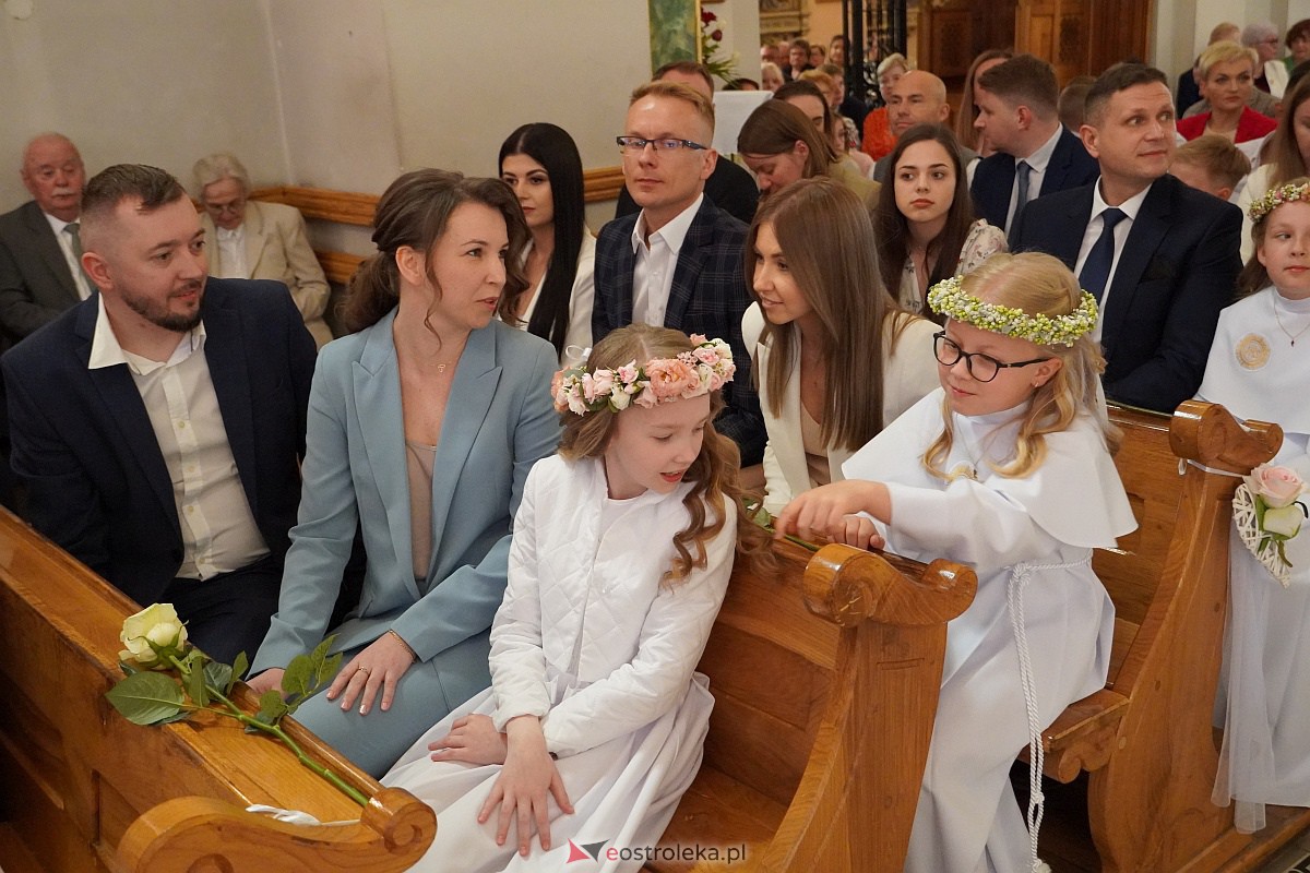 Pierwsza Komunia Święta w kościele pw. Nawiedzenia NMP w Ostrołęce (Fara) [13.05.2023] - zdjęcie #14 - eOstroleka.pl