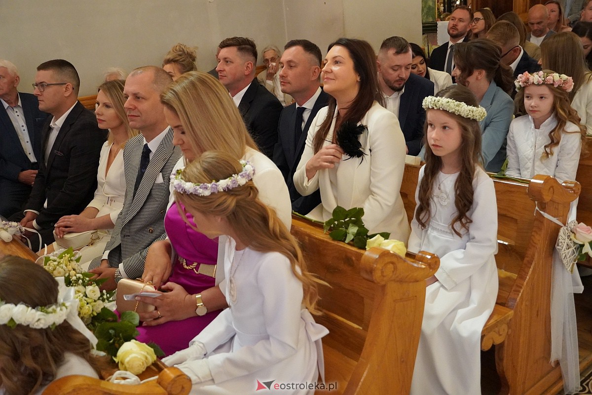 Pierwsza Komunia Święta w kościele pw. Nawiedzenia NMP w Ostrołęce (Fara) [13.05.2023] - zdjęcie #30 - eOstroleka.pl