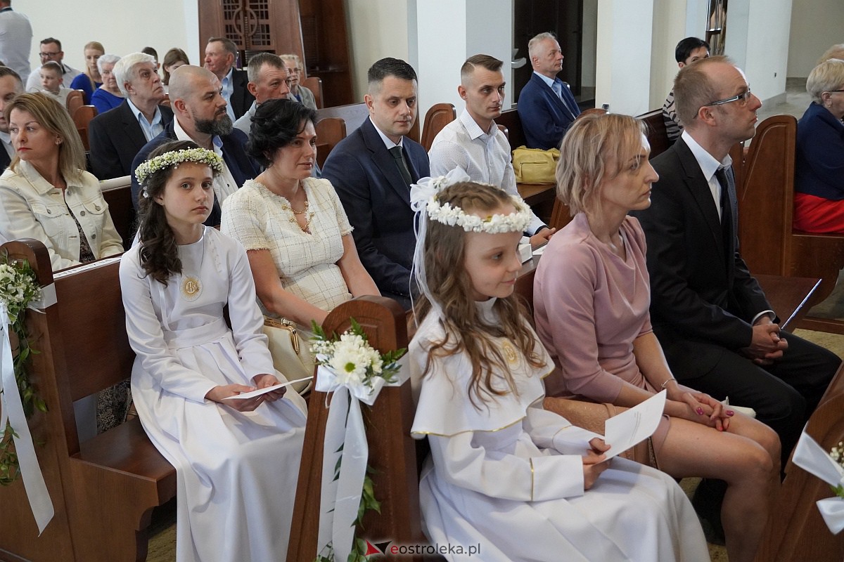 Pierwsza Komunia Święta. Parafia pw. św. Franciszka z Asyżu w Ostrołęce [13.05.2023] - zdjęcie #31 - eOstroleka.pl
