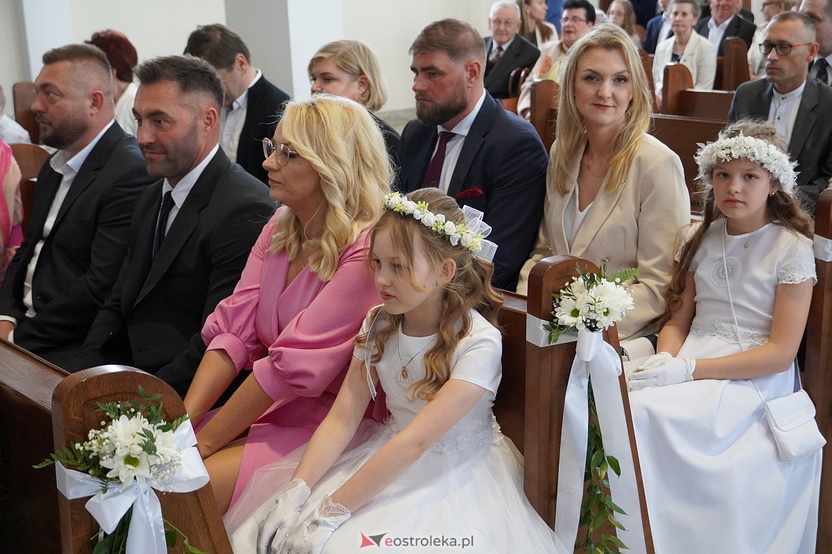 Pierwsza Komunia Święta. Parafia pw. św. Franciszka z Asyżu w Ostrołęce [13.05.2023] - zdjęcie #24 - eOstroleka.pl