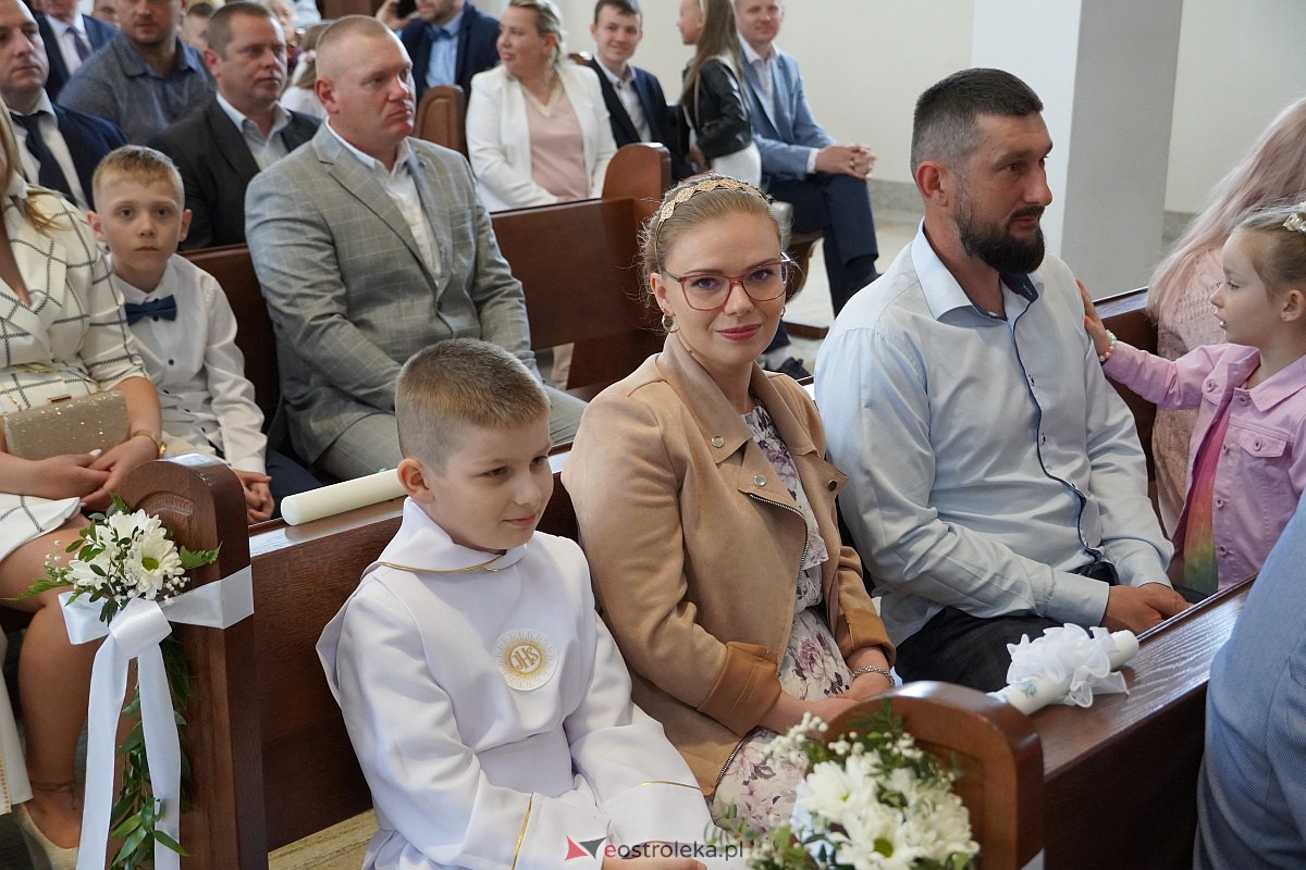 Pierwsza Komunia Święta. Parafia pw. św. Franciszka z Asyżu w Ostrołęce [13.05.2023] - zdjęcie #23 - eOstroleka.pl