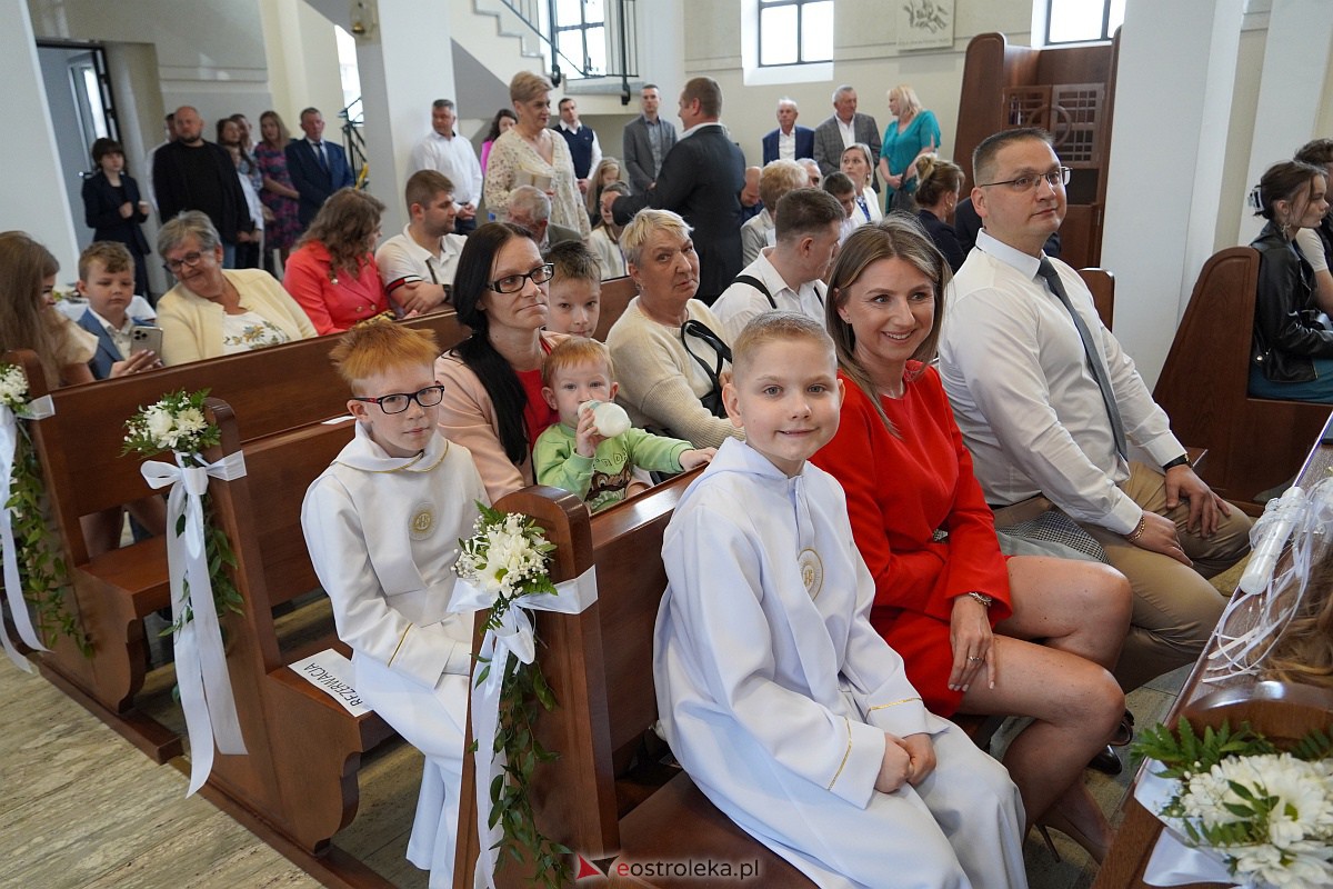 Pierwsza Komunia Święta. Parafia pw. św. Franciszka z Asyżu w Ostrołęce [13.05.2023] - zdjęcie #8 - eOstroleka.pl