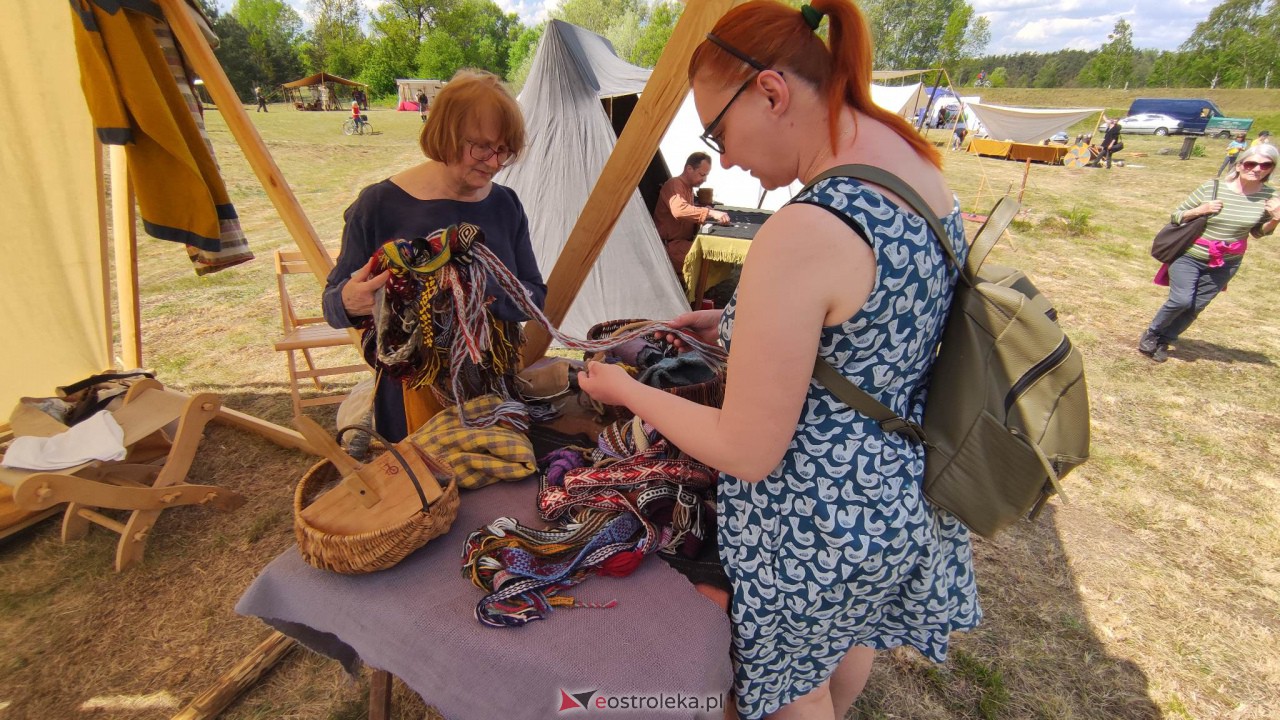 Piknik historyczny na grodzisku w Ostrołęce [13.05.2023] - zdjęcie #1 - eOstroleka.pl