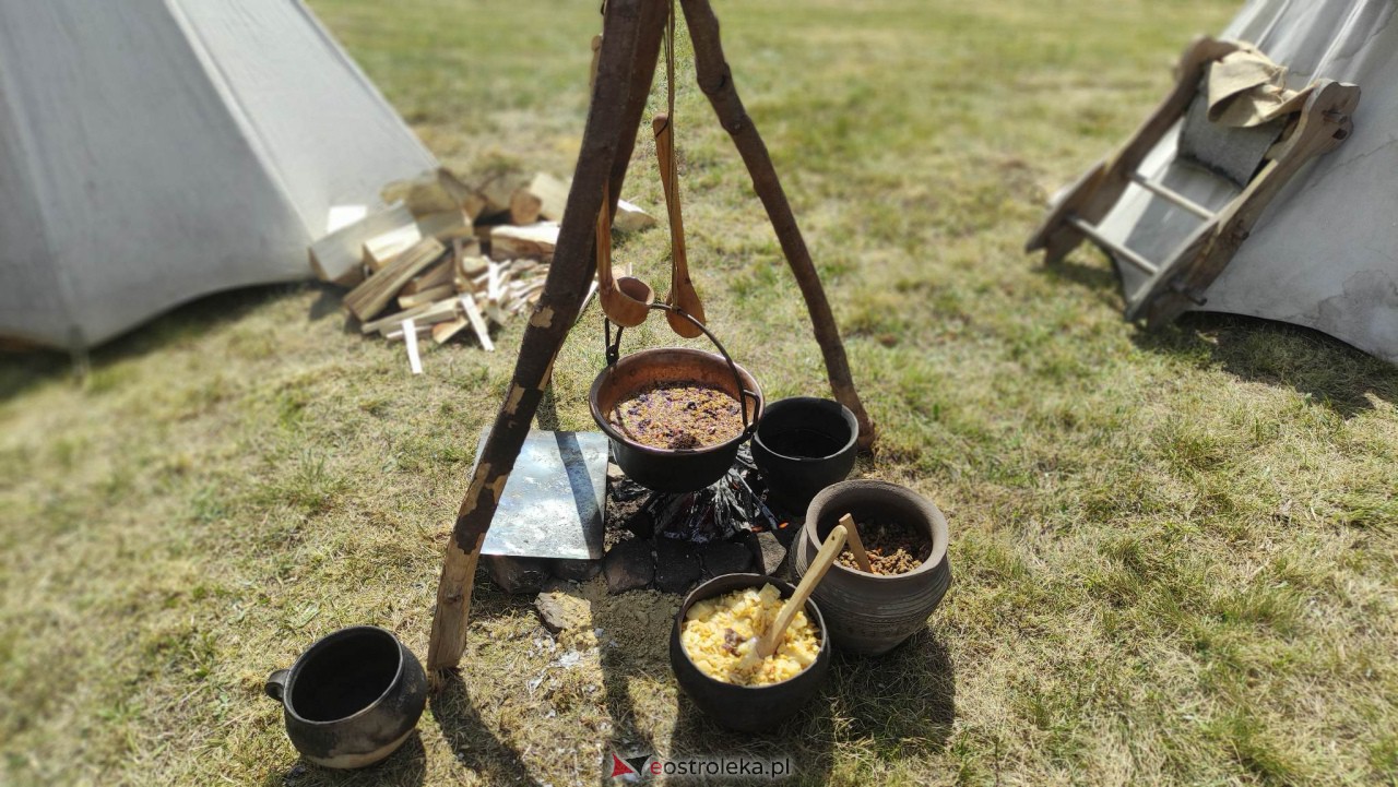 Piknik historyczny na grodzisku w Ostrołęce [13.05.2023] - zdjęcie #8 - eOstroleka.pl