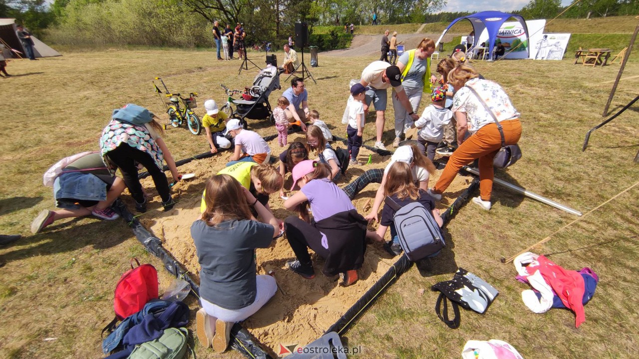 Piknik historyczny na grodzisku w Ostrołęce [13.05.2023] - zdjęcie #30 - eOstroleka.pl